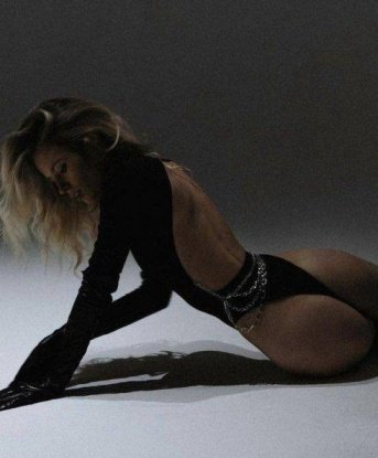 Открой мир наслаждения со мной в Москве. Будь уверен, я разносторонняя и умею удовлетворить любую твою фантазию. Испытай небесный кайф с моими ловкими руками и нежными губами 😏💋 Фотографии подтверждают мою естественную красоту и стройную фигуру. Забудь обо всем и полностью расслабься в моей компании. У меня множество положительных отзывов от довольных клиентов. Позволь себе истинное удовольствие, которое ты заслуживаешь. Я здесь, чтобы сделать твои мечты реальностью. Услуги высшего класса в Москве, твой миг радости ждет тебя! 💫💖 13039, 22 года